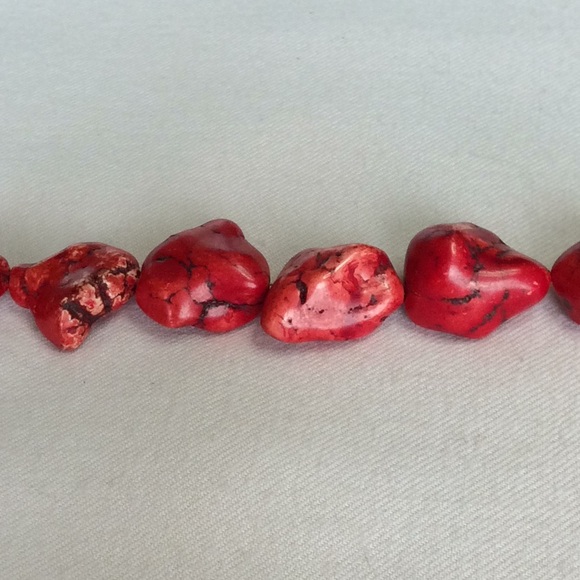 FINAL SALE PRICE Costume Red Stone 17.5” Necklace - Picture 5 of 5